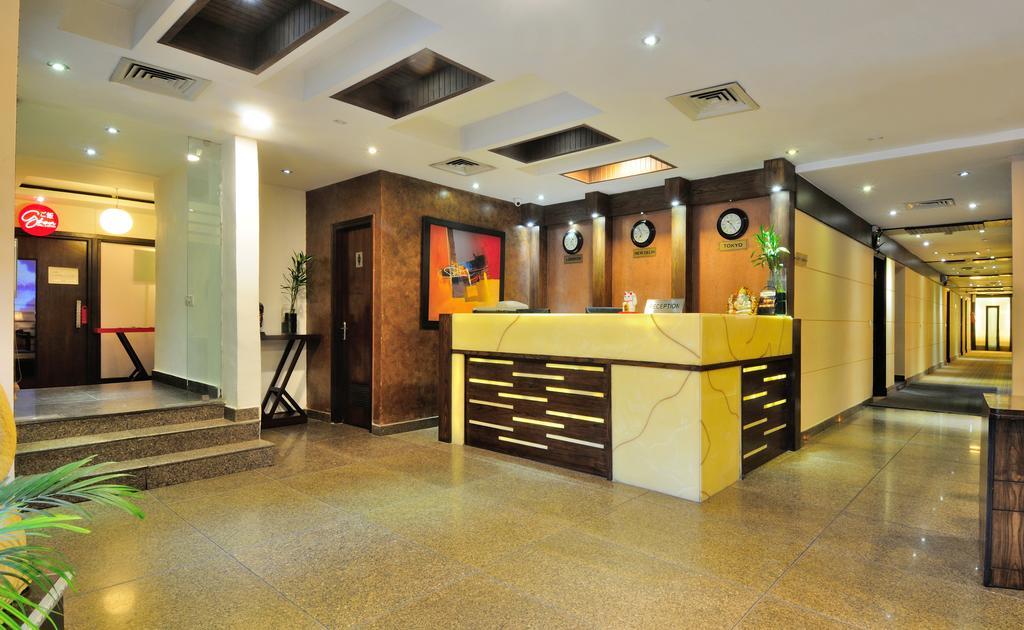 Crossroads Hotel Gurgaon Exterior photo